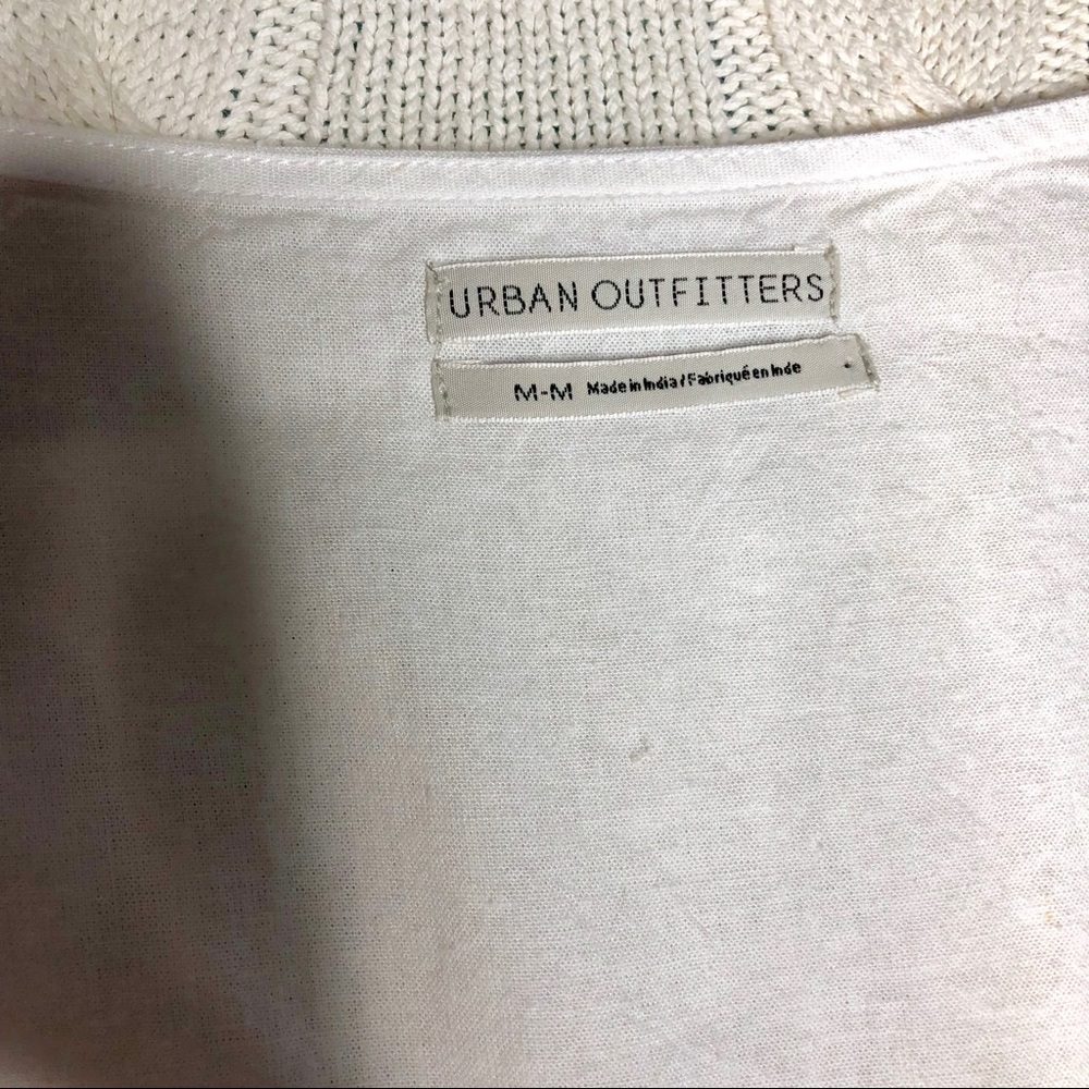 🆕 Urban Outfitters White Tie Half Sleeve Blouse - Picture 7 of 7